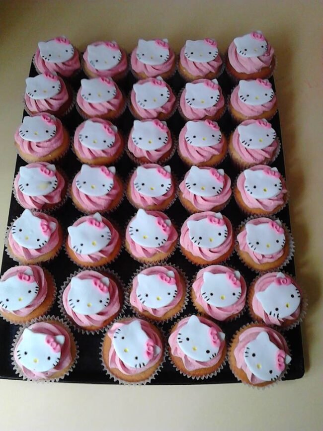 cupcakes hello kitty
