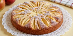 torta de manzana alemana apfelkuchen casera con manzanas arriba y azucar impalpable